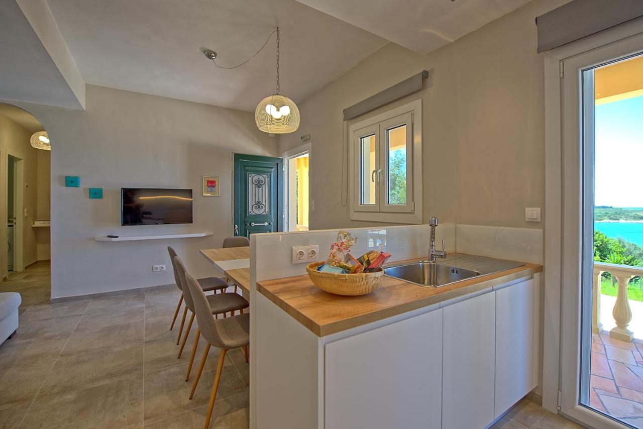 Beachfront Villa Seasun By Posarellivillas Agios Spyridon  Dış mekan fotoğraf