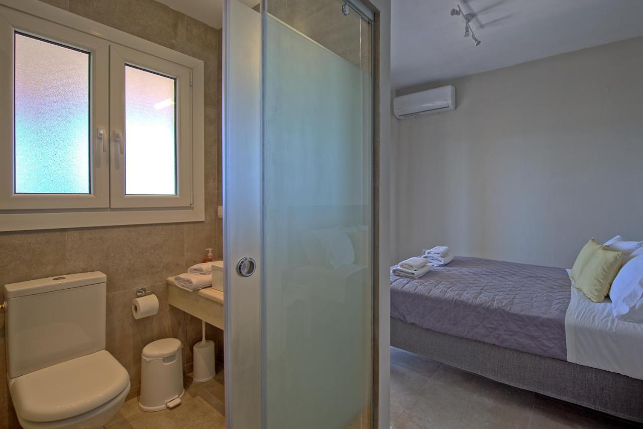 Beachfront Villa Seasun By Posarellivillas Agios Spyridon  Dış mekan fotoğraf