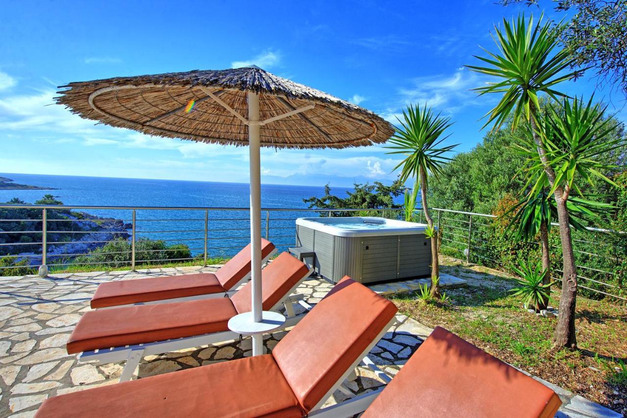 Beachfront Villa Seasun By Posarellivillas Agios Spyridon  Dış mekan fotoğraf